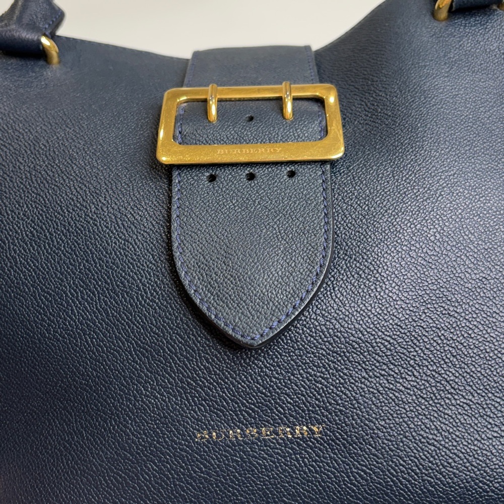 BURBERRY Blue Grained Leather Medium Buckle Tote Bag - Picture 15 of 16